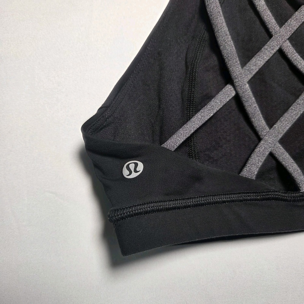 Lululemon Free‎ To Be Serene Bra *High Neck Black SIZE 6 No Padding - Picture 4 of 8